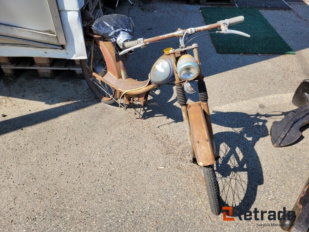 Moped veteran Monark - Sepeda motor: gambar 2 Moped veteran Monark - Sepeda motor: gambar 2
