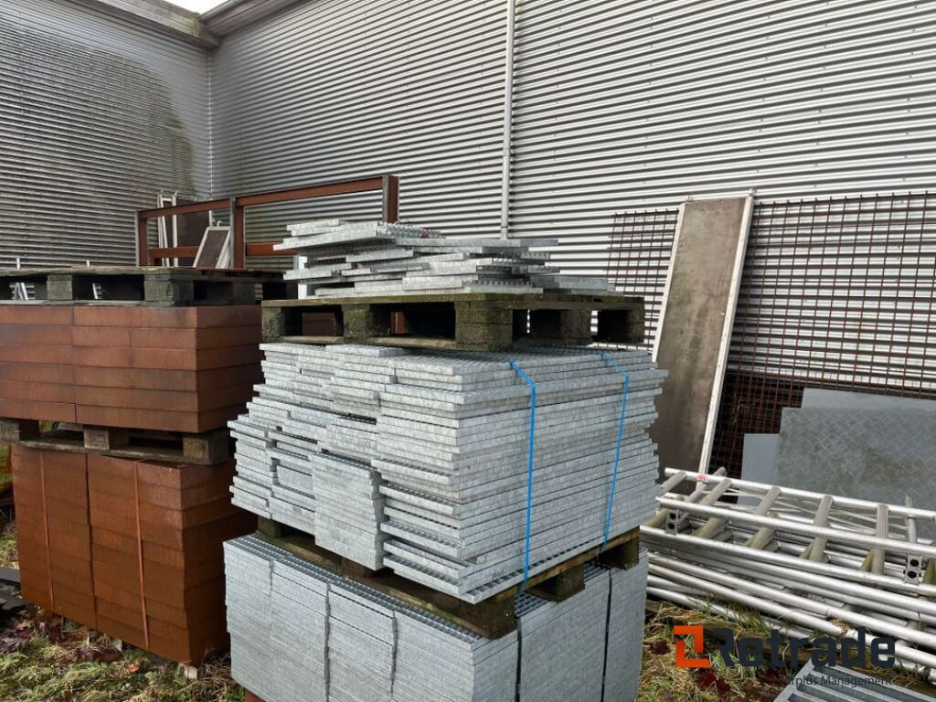 LOTGalvaniserede gulvriste / LOT Galvanized floor grates - Peralatan lainnya: gambar 3 LOTGalvaniserede gulvriste / LOT Galvanized floor grates - Peralatan lainnya: gambar 3