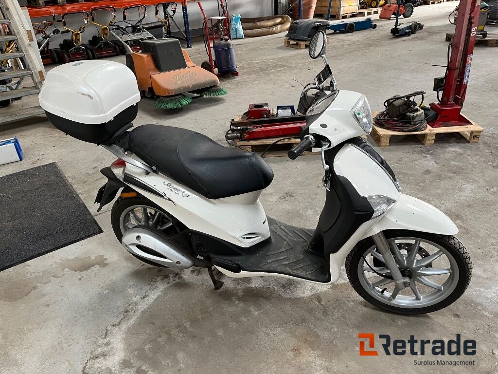 PGO PIAGGIO LIBERTY ZAPC49200 45 KM 4 TA - Peralatan lainnya: gambar 3 PGO PIAGGIO LIBERTY ZAPC49200 45 KM 4 TA - Peralatan lainnya: gambar 3