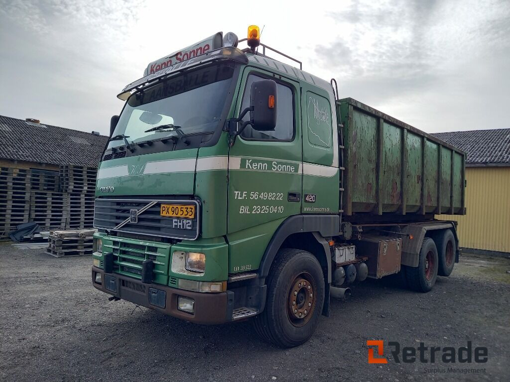Volvo FH12,420 6x2 med container wire hejs og HMF kran. - Peralatan lainnya: gambar 1 Volvo FH12,420 6x2 med container wire hejs og HMF kran. - Peralatan lainnya: gambar 1
