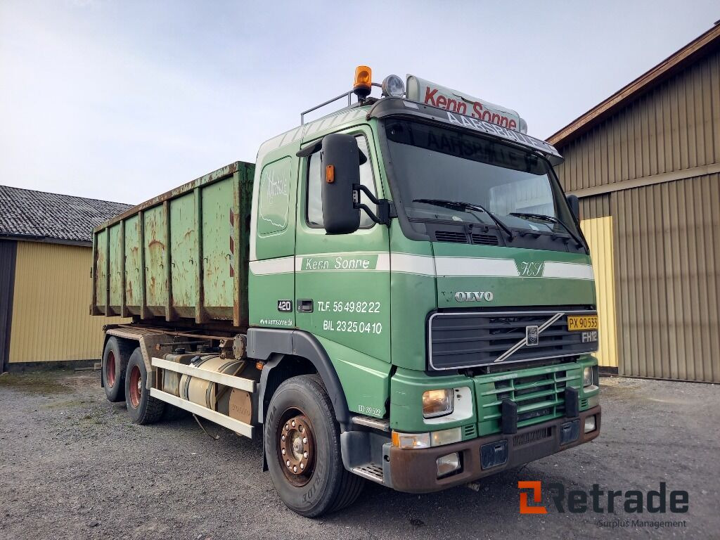 Volvo FH12,420 6x2 med container wire hejs og HMF kran. - Peralatan lainnya: gambar 2 Volvo FH12,420 6x2 med container wire hejs og HMF kran. - Peralatan lainnya: gambar 2