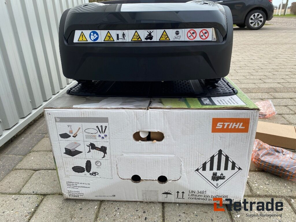 STIHL iMOW 5 EVO Robotplæneklipper - Peralatan pertanian: gambar 3 STIHL iMOW 5 EVO Robotplæneklipper - Peralatan pertanian: gambar 3