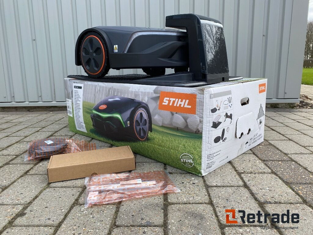 STIHL iMOW 6 EVO Robotplæneklipper - Peralatan pertanian: gambar 1 STIHL iMOW 6 EVO Robotplæneklipper - Peralatan pertanian: gambar 1