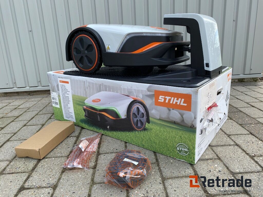 STIHL iMOW 6 Robotplæneklipper - Peralatan pertanian: gambar 1 STIHL iMOW 6 Robotplæneklipper - Peralatan pertanian: gambar 1