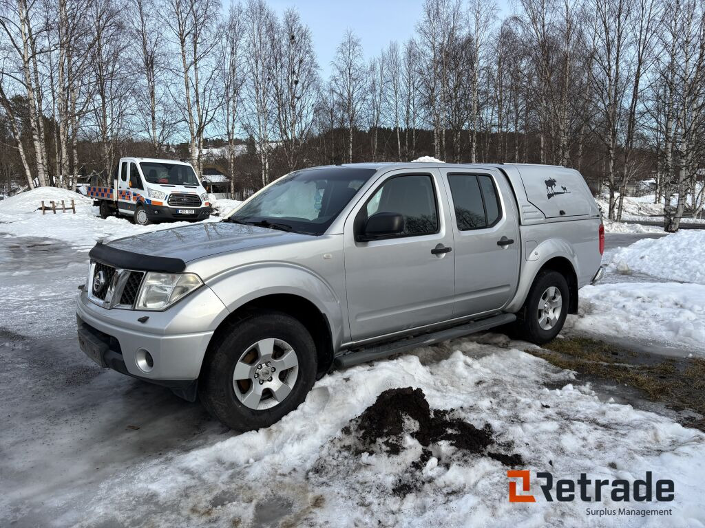 Pickup Nissan Navara - Mobil: gambar 1 Pickup Nissan Navara - Mobil: gambar 1