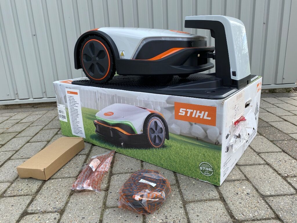 STIHL iMOW 6 Robotplæneklipper - Mesin pemotong rumput: gambar 1 STIHL iMOW 6 Robotplæneklipper - Mesin pemotong rumput: gambar 1