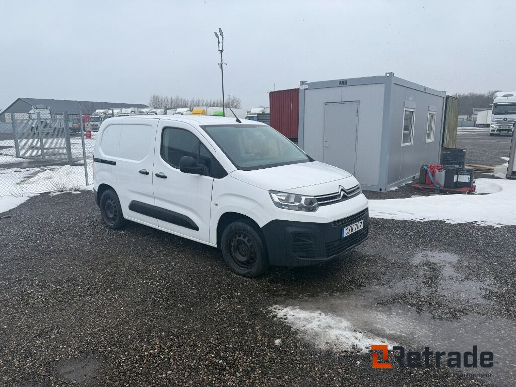 Skåpbil Citroen Berlingo - Van kecil: gambar 1 Skåpbil Citroen Berlingo - Van kecil: gambar 1