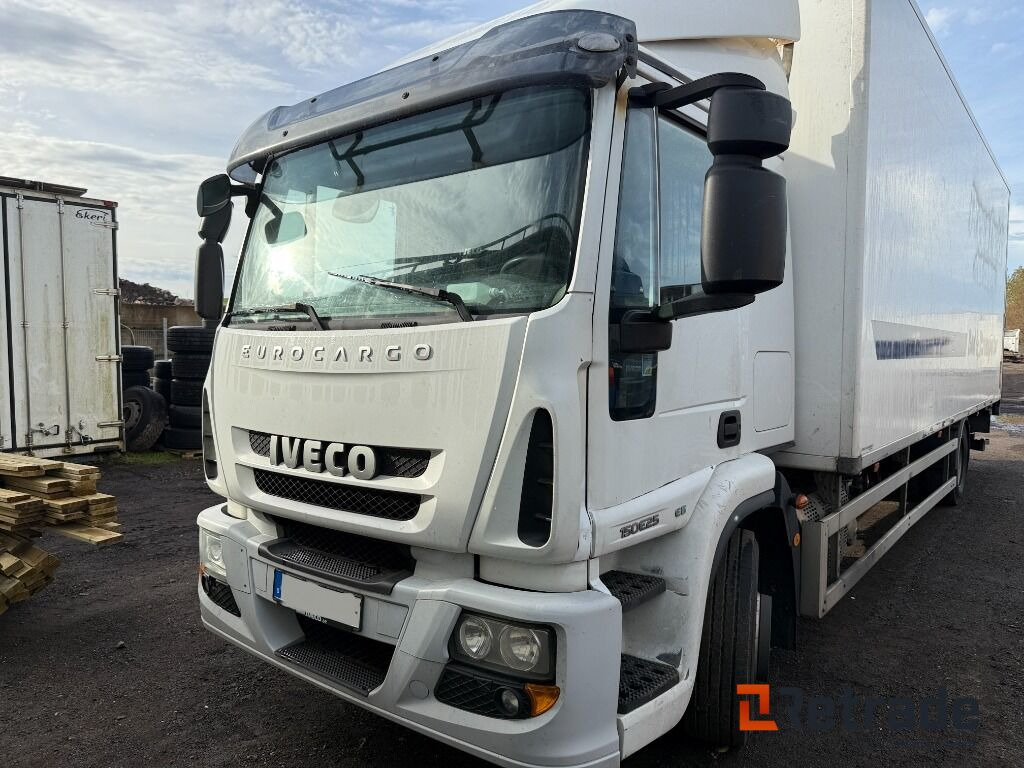 Skåpbil IVECO ML150E25/P - Truk box: gambar 2 Skåpbil IVECO ML150E25/P - Truk box: gambar 2