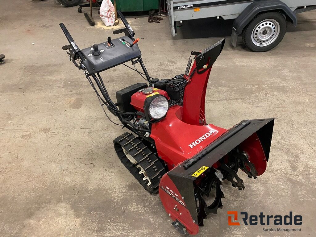 Snöslunga med larvdrift Honda HS 760 OANVÄND - Membangun inventaris: gambar 3 Snöslunga med larvdrift Honda HS 760 OANVÄND - Membangun inventaris: gambar 3