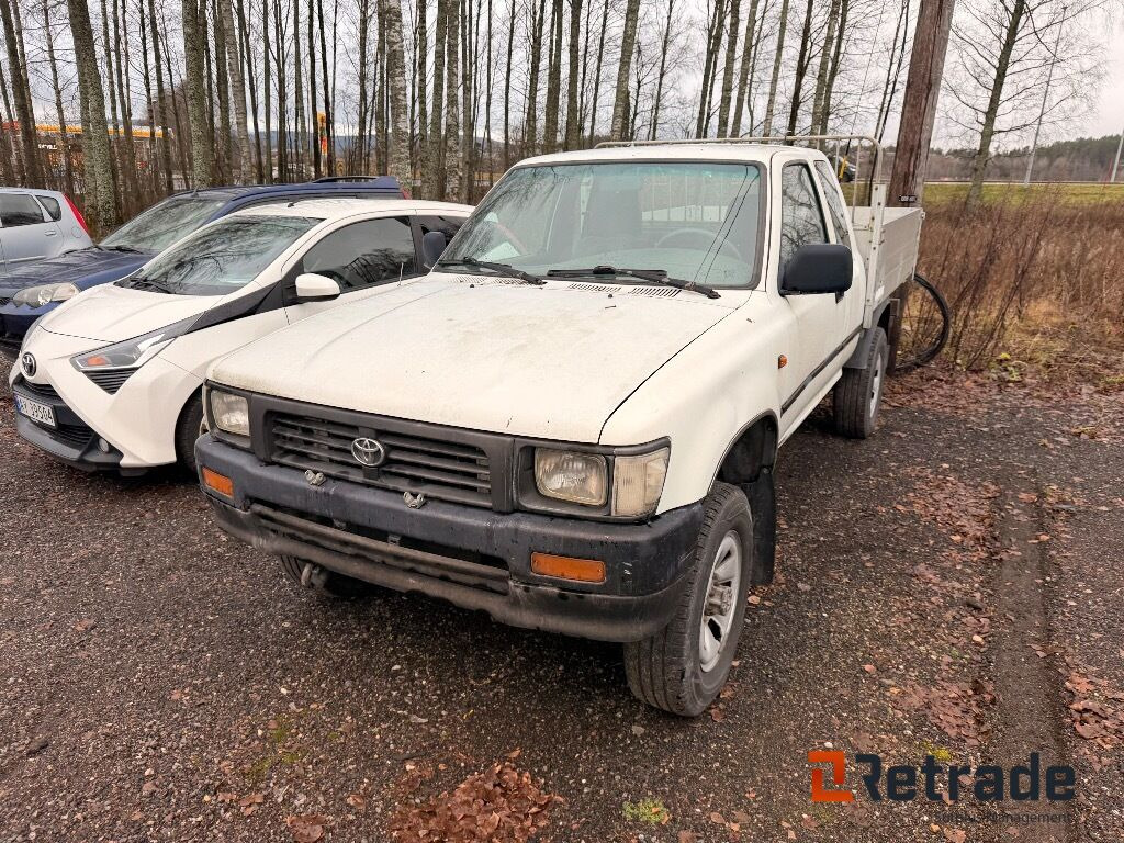 TOYOTA HILUX SR5 med tipp og plan 4X4 - Mobil: gambar 1 TOYOTA HILUX SR5 med tipp og plan 4X4 - Mobil: gambar 1