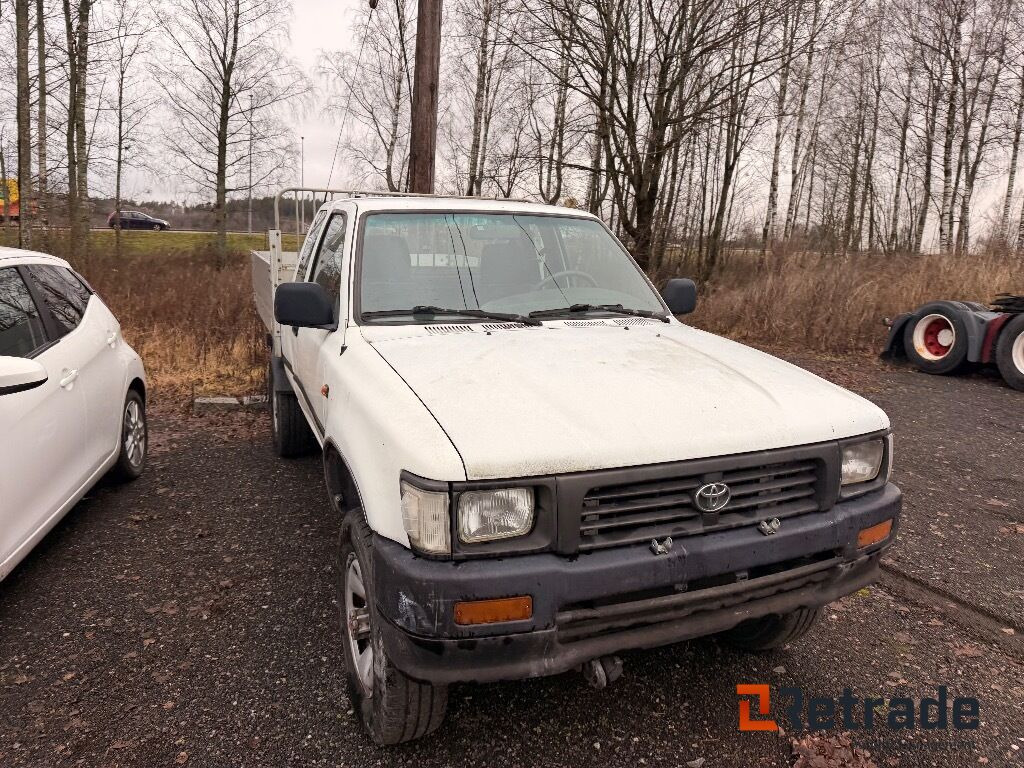 TOYOTA HILUX SR5 med tipp og plan 4X4 - Mobil: gambar 3 TOYOTA HILUX SR5 med tipp og plan 4X4 - Mobil: gambar 3