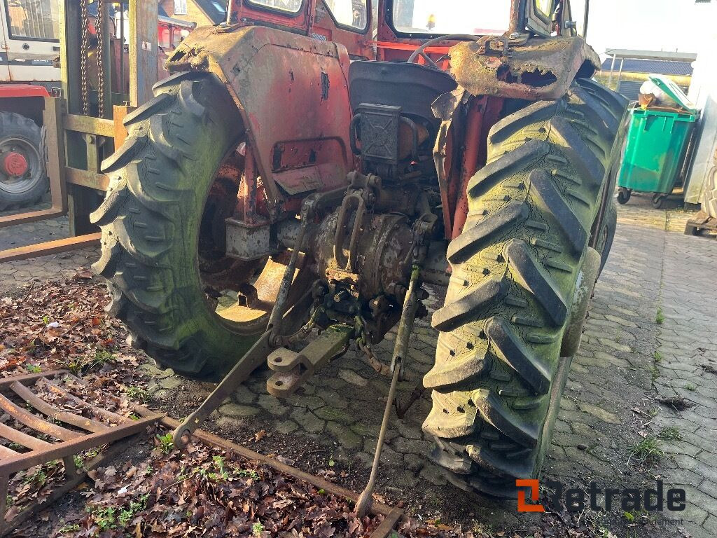 Traktor Massey Ferguson 175 Traktor - Traktor: gambar 5 Traktor Massey Ferguson 175 Traktor - Traktor: gambar 5