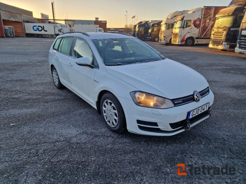 Volkswagen Golf Bluemotion - Mobil: gambar 3 Volkswagen Golf Bluemotion - Mobil: gambar 3