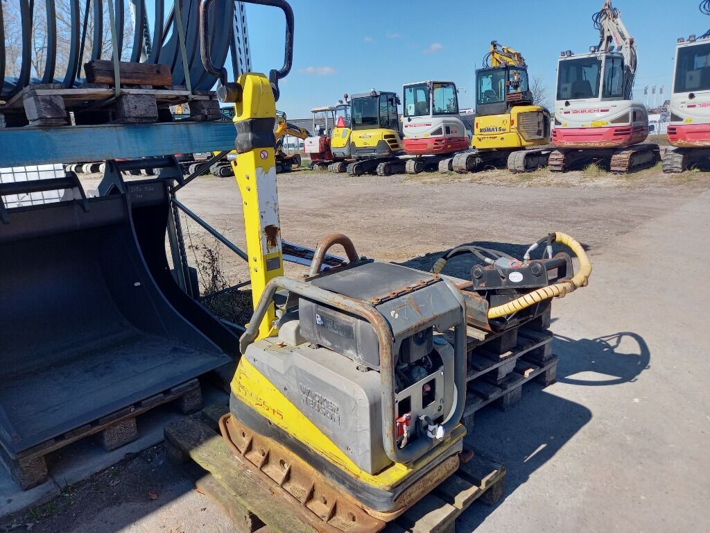 Wacker Neuson S545 pladevibrator / Vibrator plate - Pelat getar: gambar 3 Wacker Neuson S545 pladevibrator / Vibrator plate - Pelat getar: gambar 3