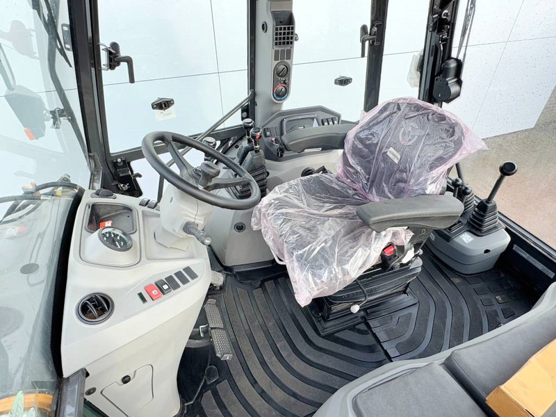 Case 570SV 4WD - 4/1 Bucket / Telescopic Boom / AC - Backhoe loader: gambar 5 Case 570SV 4WD - 4/1 Bucket / Telescopic Boom / AC - Backhoe loader: gambar 5