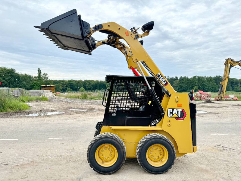 Skid steer baru Cat 216B3 - New / Unused / Extra Hydraulic: gambar 17