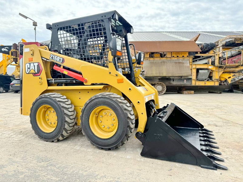 Skid steer baru Cat 216B3 - New / Unused / Extra Hydraulic: gambar 6