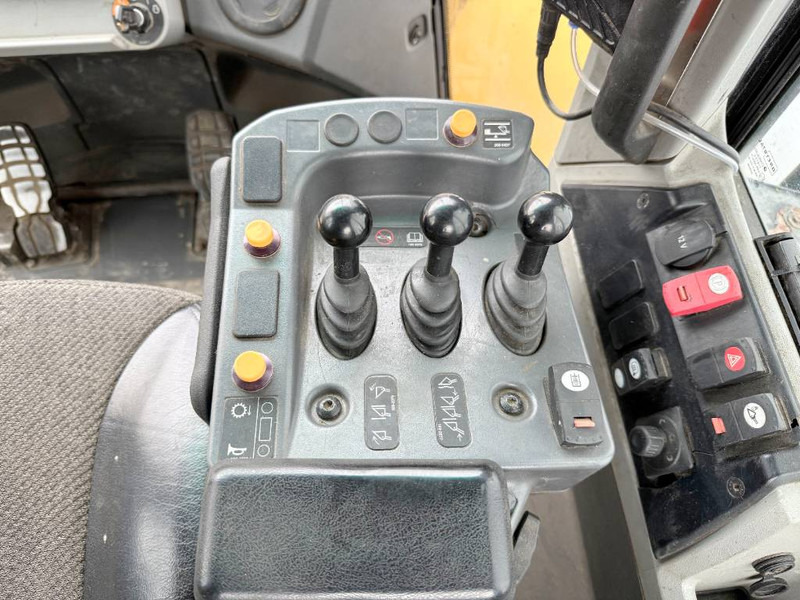 Wheel loader Cat 950M - Dutch Machine / 3rd Function: gambar 11