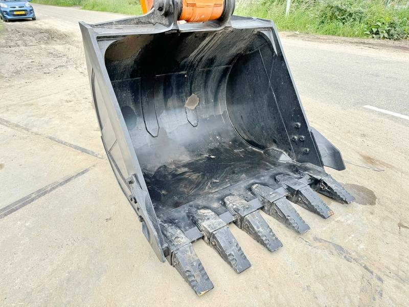 Ekskavator perayap baru Hitachi ZX220LC-5G / 2025 ULTRA MODEL / ISUZU ENGINE: gambar 12