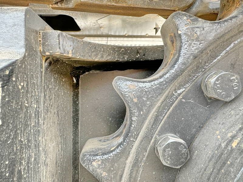 Ekskavator perayap baru Hitachi ZX220LC-5G / 2025 ULTRA MODEL / ISUZU ENGINE: gambar 15