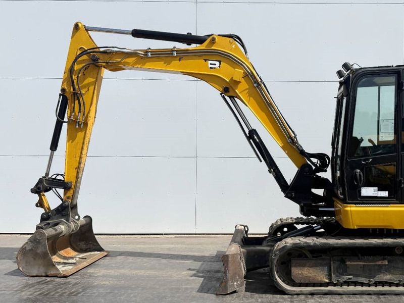 Ekskavator mini JCB 86C-1 - Hammer Lines / Quick Coupler: gambar 13