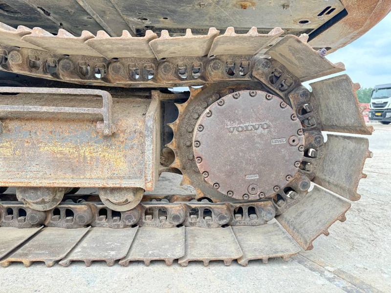Ekskavator perayap Volvo EC160DL - 7.255 hours - 2 buckets: gambar 16