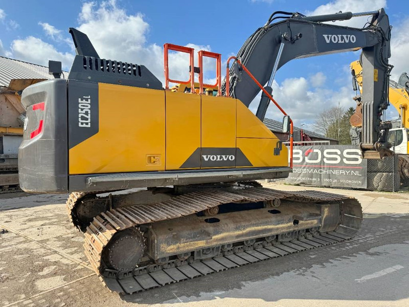 Volvo EC250EL - Dutch Machine / Quick Coupler - Ekskavator perayap: gambar 5 Volvo EC250EL - Dutch Machine / Quick Coupler - Ekskavator perayap: gambar 5