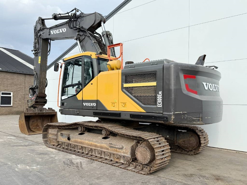 Volvo EC300ENL - Oilquick / Triple Boom / Tilting Bucket - Ekskavator perayap: gambar 3 Volvo EC300ENL - Oilquick / Triple Boom / Tilting Bucket - Ekskavator perayap: gambar 3