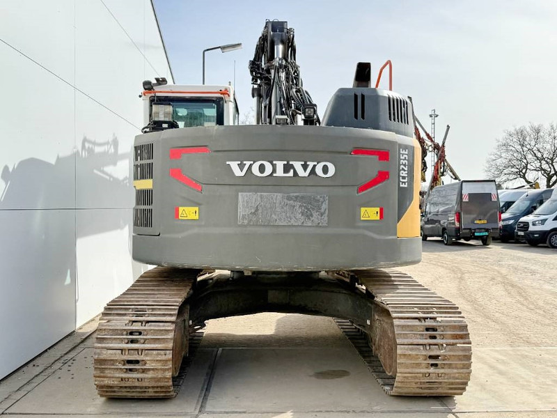 Volvo ECR235EL - Triple Boom / 2 Buckets Included - Ekskavator perayap: gambar 4 Volvo ECR235EL - Triple Boom / 2 Buckets Included - Ekskavator perayap: gambar 4