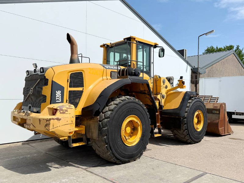 Volvo L220G - German Machine / 3rd Function / Auto Lube - Wheel loader: gambar 5 Volvo L220G - German Machine / 3rd Function / Auto Lube - Wheel loader: gambar 5