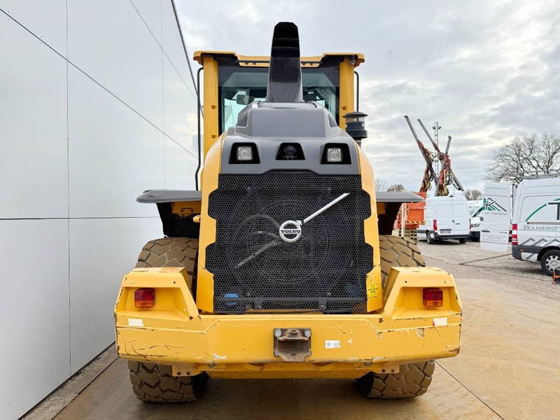 Volvo L60H - Backup Camera / Quick Coupler - Wheel loader: gambar 4 Volvo L60H - Backup Camera / Quick Coupler - Wheel loader: gambar 4