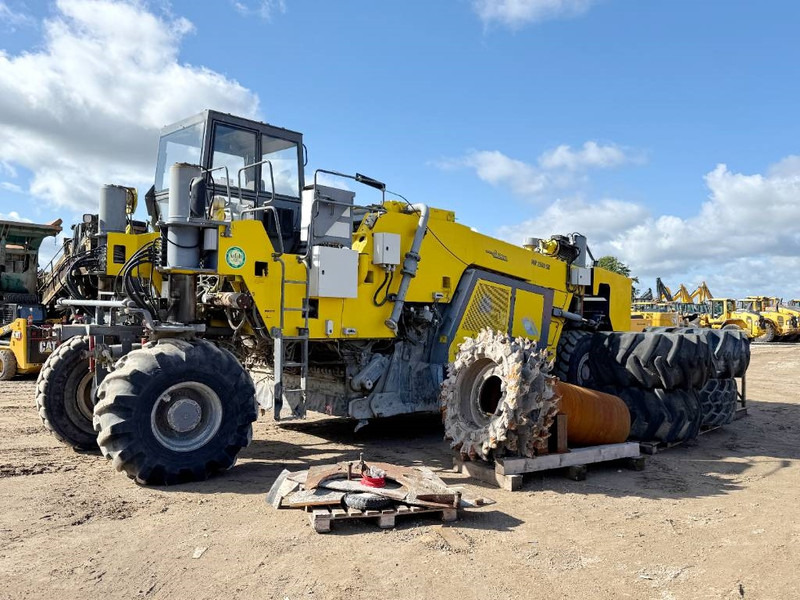 Wirtgen WR2500SK - Dutch Machine / Extra Miller and Tires - Mesin aspal: gambar 2 Wirtgen WR2500SK - Dutch Machine / Extra Miller and Tires - Mesin aspal: gambar 2