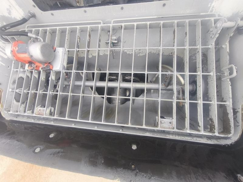 Mercedes Actros 3243 - Truk pompa mixer: gambar 4 Mercedes Actros 3243 - Truk pompa mixer: gambar 4