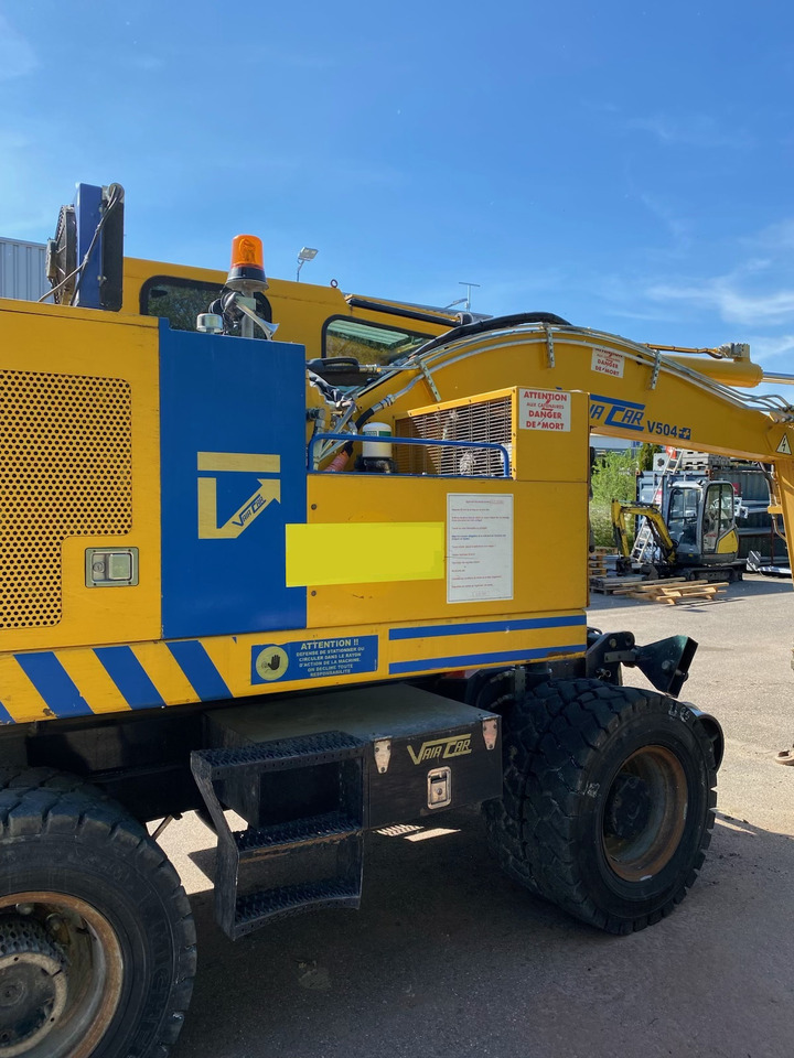 VAIA CAR V 504 - Ekskavator roda: gambar 4 VAIA CAR V 504 - Ekskavator roda: gambar 4