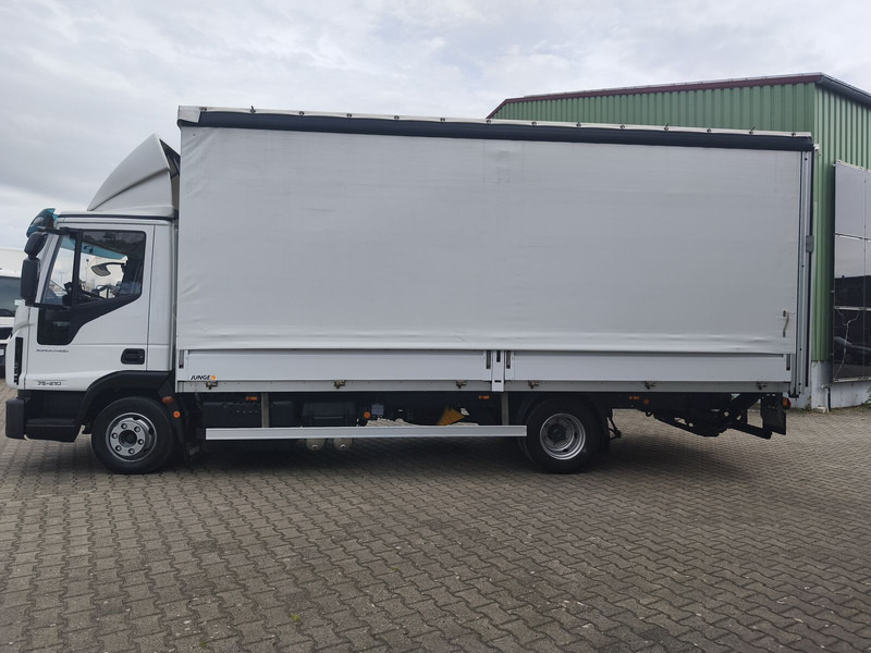 Iveco Eurocargo 75-210 Plane Euro 6 4x2 3-Sitzer (21) - Truk dengan terpal samping: gambar 5 Iveco Eurocargo 75-210 Plane Euro 6 4x2 3-Sitzer (21) - Truk dengan terpal samping: gambar 5