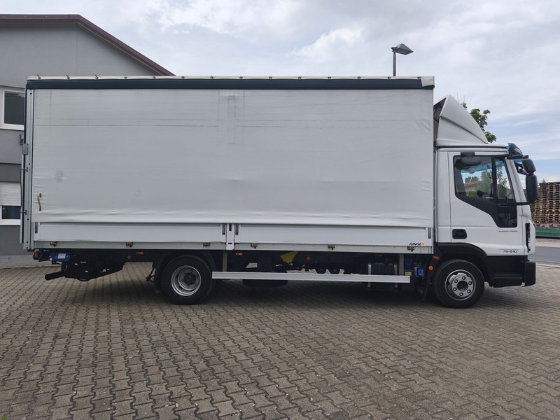 Iveco Eurocargo 75-210 Plane Euro 6 4x2 3-Sitzer (21) - Truk dengan terpal samping: gambar 4 Iveco Eurocargo 75-210 Plane Euro 6 4x2 3-Sitzer (21) - Truk dengan terpal samping: gambar 4