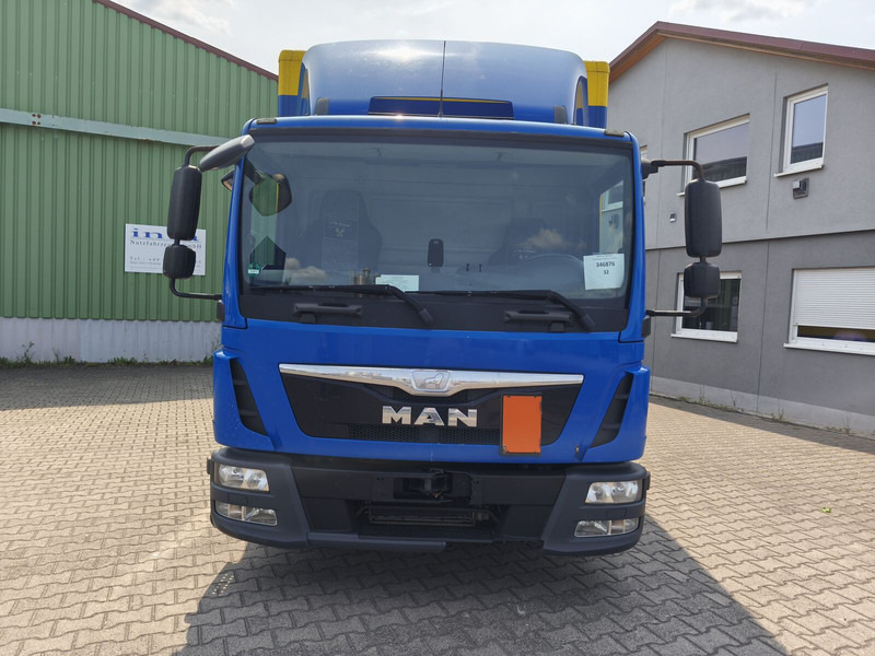MAN TGL 7.180 8.180 - Truk box: gambar 3 MAN TGL 7.180 8.180 - Truk box: gambar 3