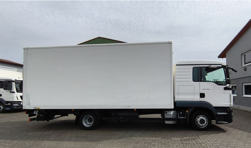 MAN TGL 8.190 Koffer gFH AHK LBW Euro 6 4x2 (11) - Truk box: gambar 4 MAN TGL 8.190 Koffer gFH AHK LBW Euro 6 4x2 (11) - Truk box: gambar 4