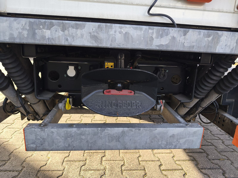 Truk box MAN TGL 8.190 Koffer gFH AHK LBW Euro 6 4x2 (11) TÜV NEU: gambar 13 Truk box MAN TGL 8.190 Koffer gFH AHK LBW Euro 6 4x2 (11) TÜV NEU: gambar 13