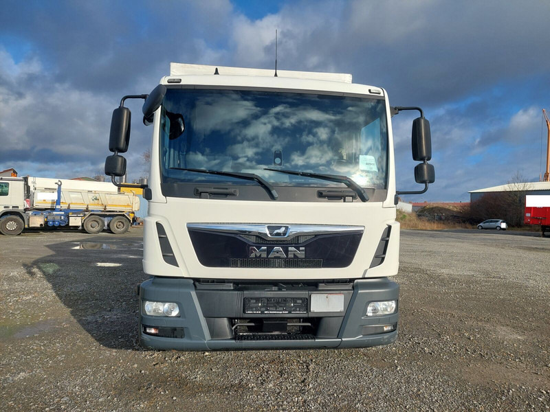MAN TGL 8.190 L 4x2 Euro 6 LBW AHK - Truk dengan terpal samping: gambar 3 MAN TGL 8.190 L 4x2 Euro 6 LBW AHK - Truk dengan terpal samping: gambar 3