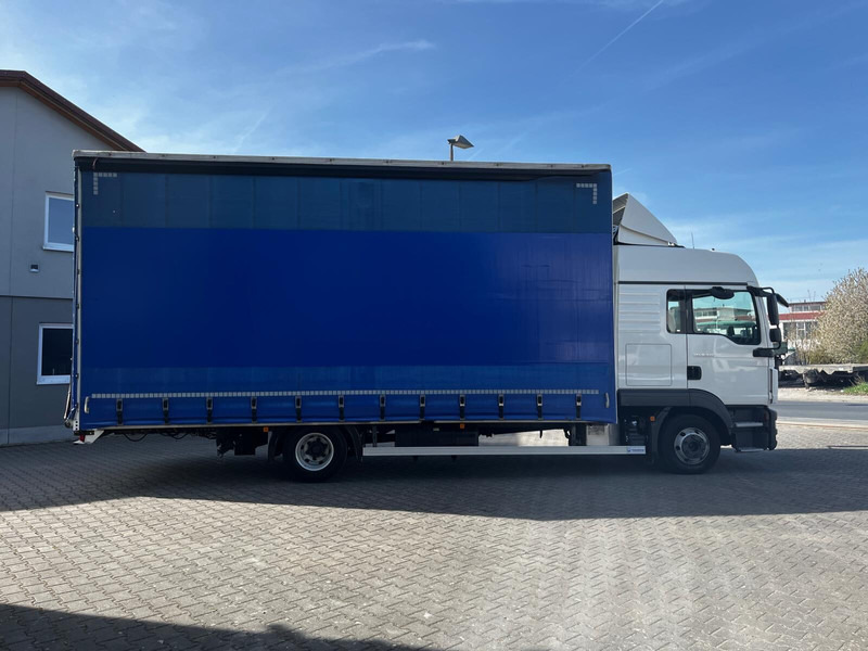 MAN TGL 8.220 - Truk dengan terpal samping: gambar 3 MAN TGL 8.220 - Truk dengan terpal samping: gambar 3
