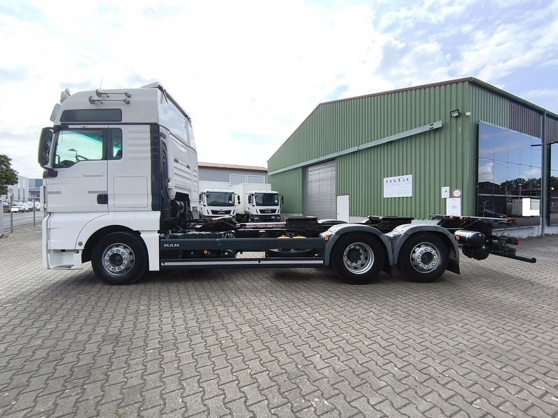 MAN TGX 26.460 BDF Euro 6 6x2 - Truk sasis: gambar 5 MAN TGX 26.460 BDF Euro 6 6x2 - Truk sasis: gambar 5