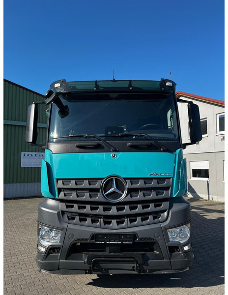 Mercedes-Benz Arocs 2653 - Truk logging: gambar 2 Mercedes-Benz Arocs 2653 - Truk logging: gambar 2