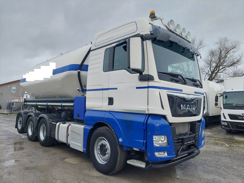 MAN TGX 35.440 Silo Euro 6 8x4 Lift+Lenk Klima (5) - Truk: gambar 2 MAN TGX 35.440 Silo Euro 6 8x4 Lift+Lenk Klima (5) - Truk: gambar 2