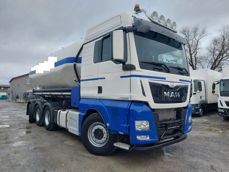 MAN TGX 35.440 Silo Euro 6 8x4 Lift+Lenk Klima (5) - Truk: gambar 3 MAN TGX 35.440 Silo Euro 6 8x4 Lift+Lenk Klima (5) - Truk: gambar 3