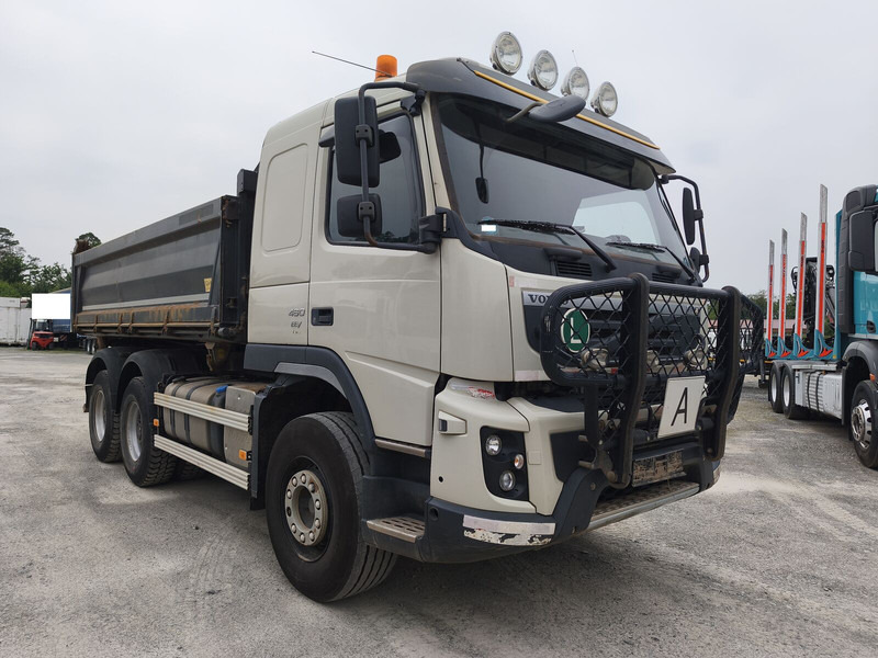 Volvo FMX 460 Meiller Dreiseitenkipper Bordmatik EEV 6x4 AHK (1) - Truk jungkit: gambar 5 Volvo FMX 460 Meiller Dreiseitenkipper Bordmatik EEV 6x4 AHK (1) - Truk jungkit: gambar 5