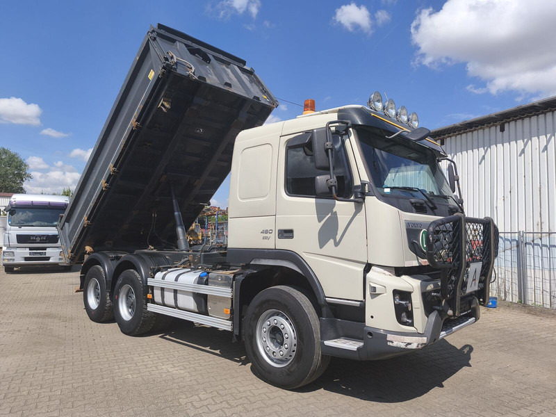 Volvo FMX 460 Meiller Dreiseitenkipper Bordmatik EEV 6x4 AHK (1) - Truk jungkit: gambar 4 Volvo FMX 460 Meiller Dreiseitenkipper Bordmatik EEV 6x4 AHK (1) - Truk jungkit: gambar 4