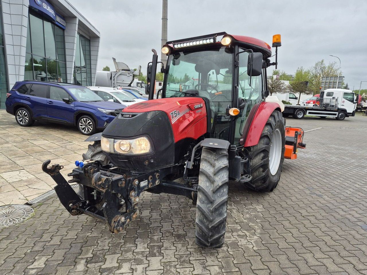 CASE IH Farmall 75 / LIKE NEW! - Traktor: gambar 2 CASE IH Farmall 75 / LIKE NEW! - Traktor: gambar 2