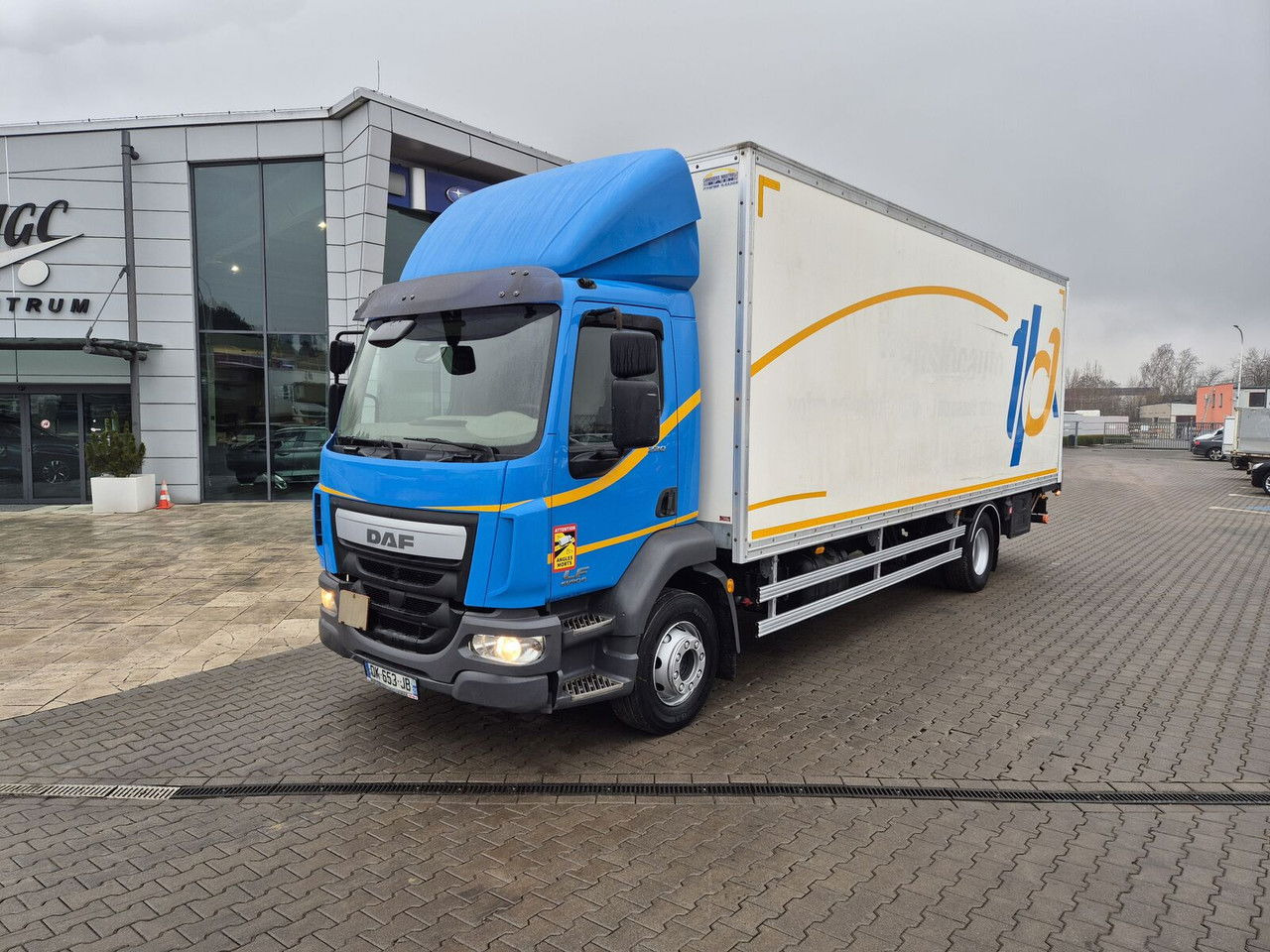 DAF LF 220 - Truk box: gambar 1 DAF LF 220 - Truk box: gambar 1