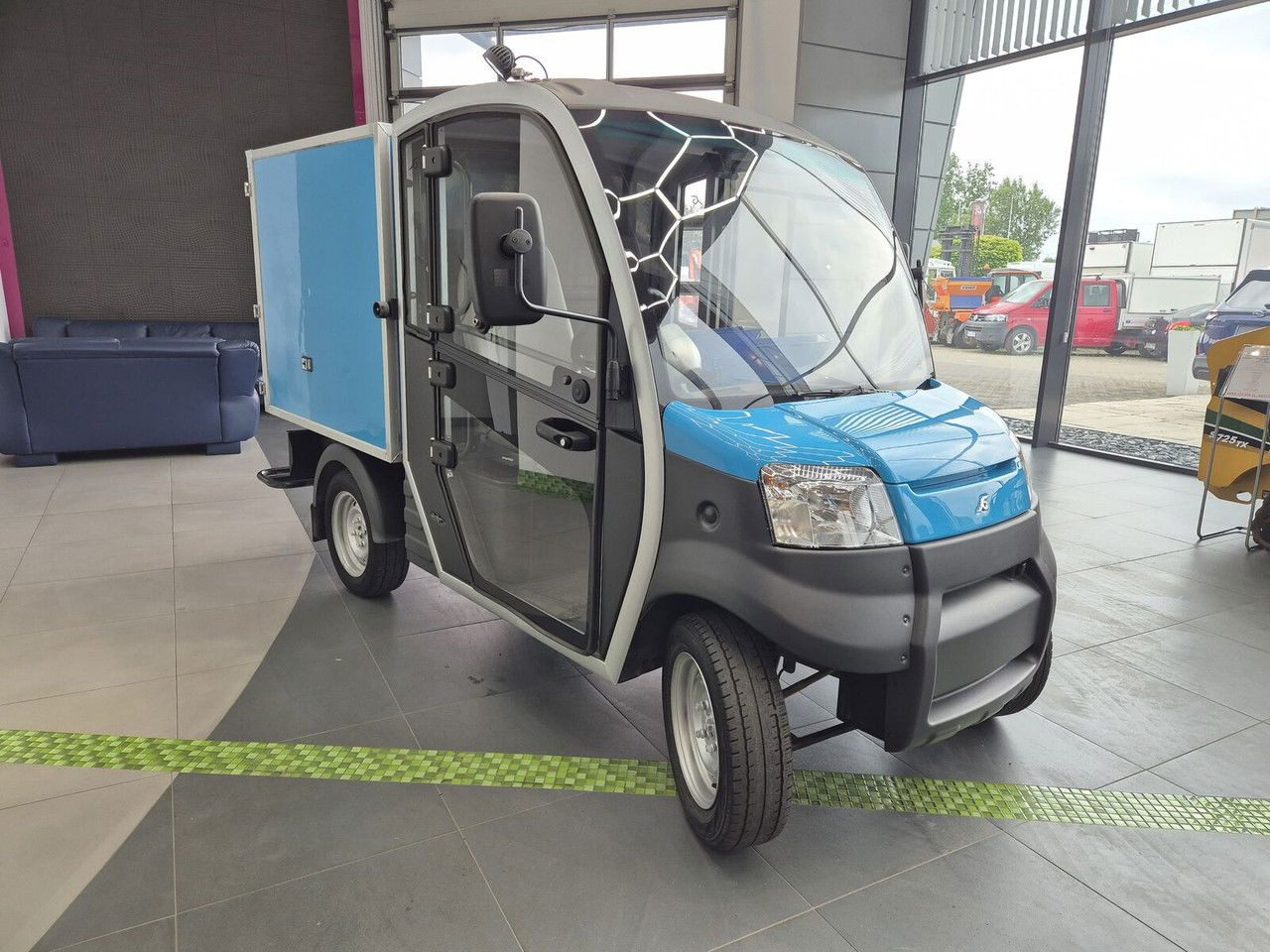 Diversen Garia Utility / Electric / Mini Delivery VAN / UP TO 45 KM H / B - Van panel, Van listrik: gambar 4 Diversen Garia Utility / Electric / Mini Delivery VAN / UP TO 45 KM H / B - Van panel, Van listrik: gambar 4